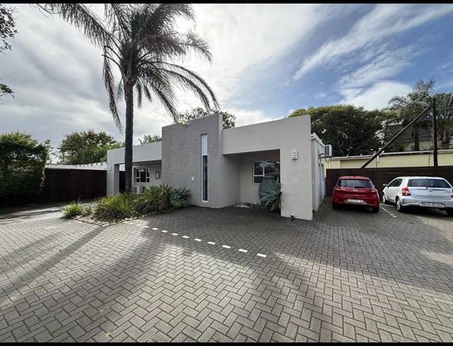 BUSINESS PROPERTY TO RENT IN WALMER
